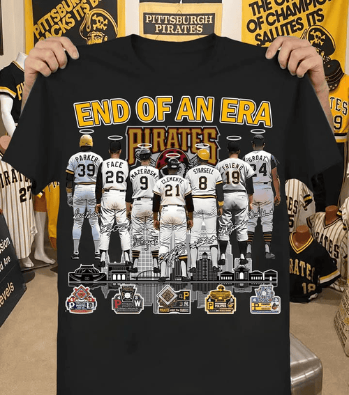 Yes I'M Old But I Saw Pittsburgh Pirates Greatness Signatures Players Shirt Gifts For Fans