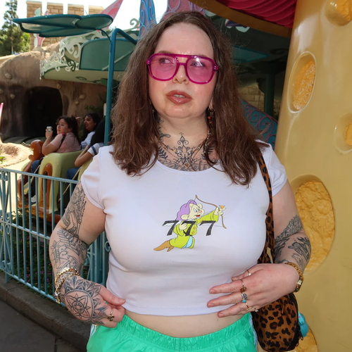 Rope Drop Threads Merch 2026 Lucky Charm Baby Tee Birthday Gift Ideas For Sisters