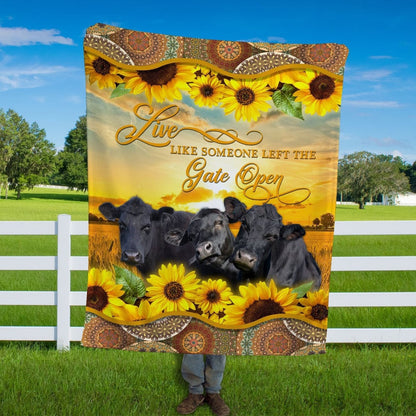 Black Angus Live Like Someone Left The Gate Open Blanket, Farm Blanket, Farm Animal Blanket