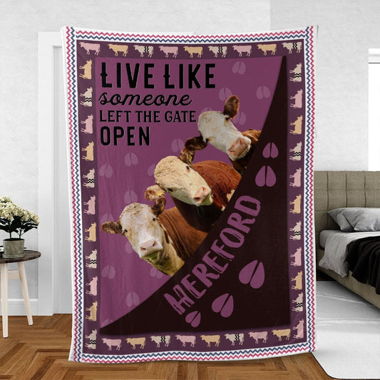 Hereford Hoof Pattern Purple Background Blanket, Farm Blanket, Farm Animal Blanket