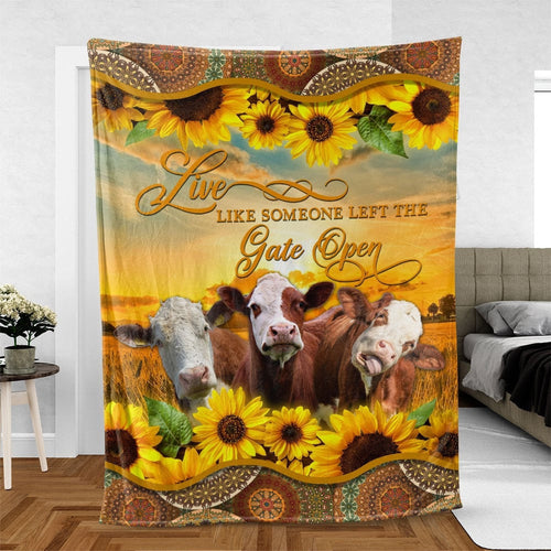 Hereford Live Like Someone Left The Gate Open Blanket, Farm Blanket, Farm Animal Blanket